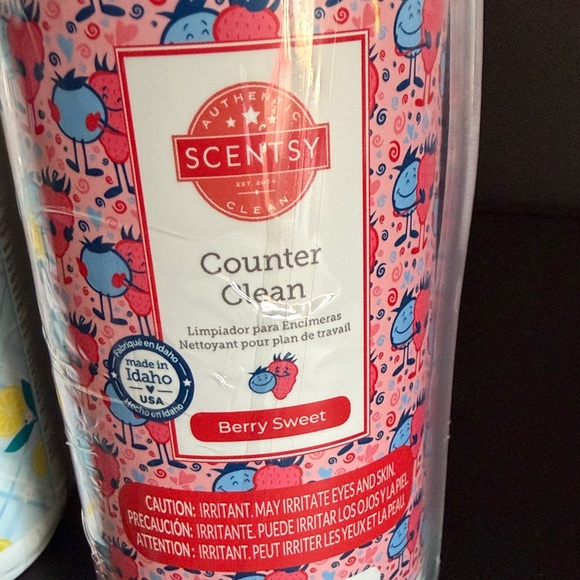 Scentsy Counter Clean and Scentsy Fresh trio - Picture 4 of 7